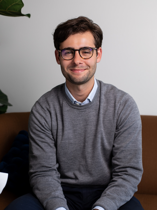 Andrew Rozanov's headshot